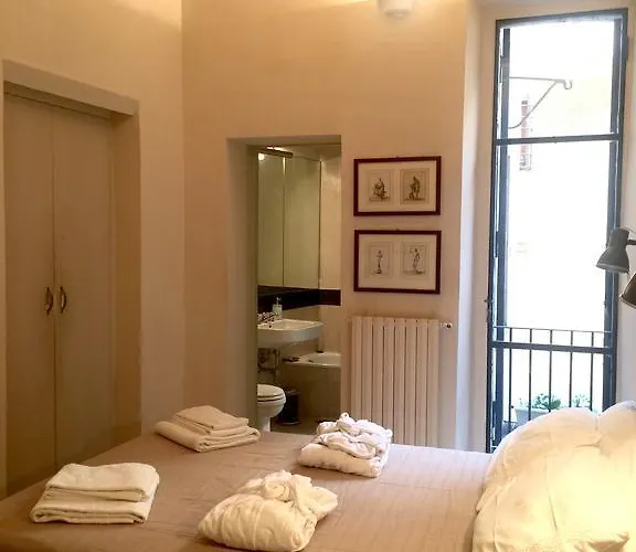 La Casa In Vetrina דירה *
